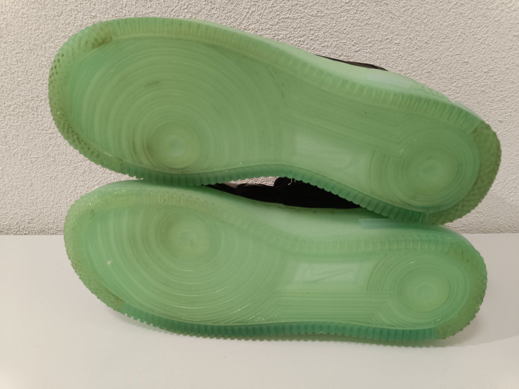 Nike Scarpe da uomo: AIR FORCE 1 REACT LV8 All Stars – Usato da Dietikon venduto da Sunriseplace1010 4