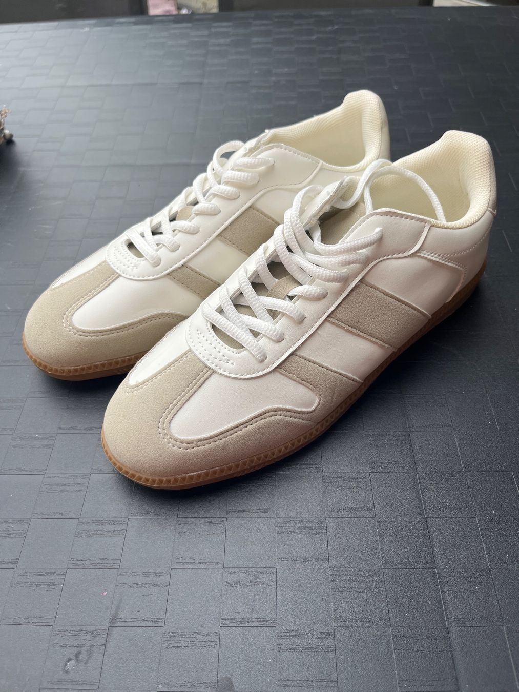 Scarpe da uomo: 💖 NEU - Sneaker - Gr. 41 – Nuovo e nell'imballaggio originale da Steffisburg venduto da Case_05 1