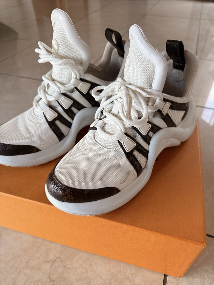Louis Vuitton Chaussures femmes: Louis Vuitton – D'occasion à Vétroz par cais 1