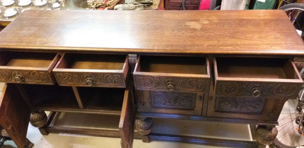Commodes: Antikes Buffet/Sideboard mit Schnitzereien, massiv 49 – D'occasion à Zürich par Rotstern5 6