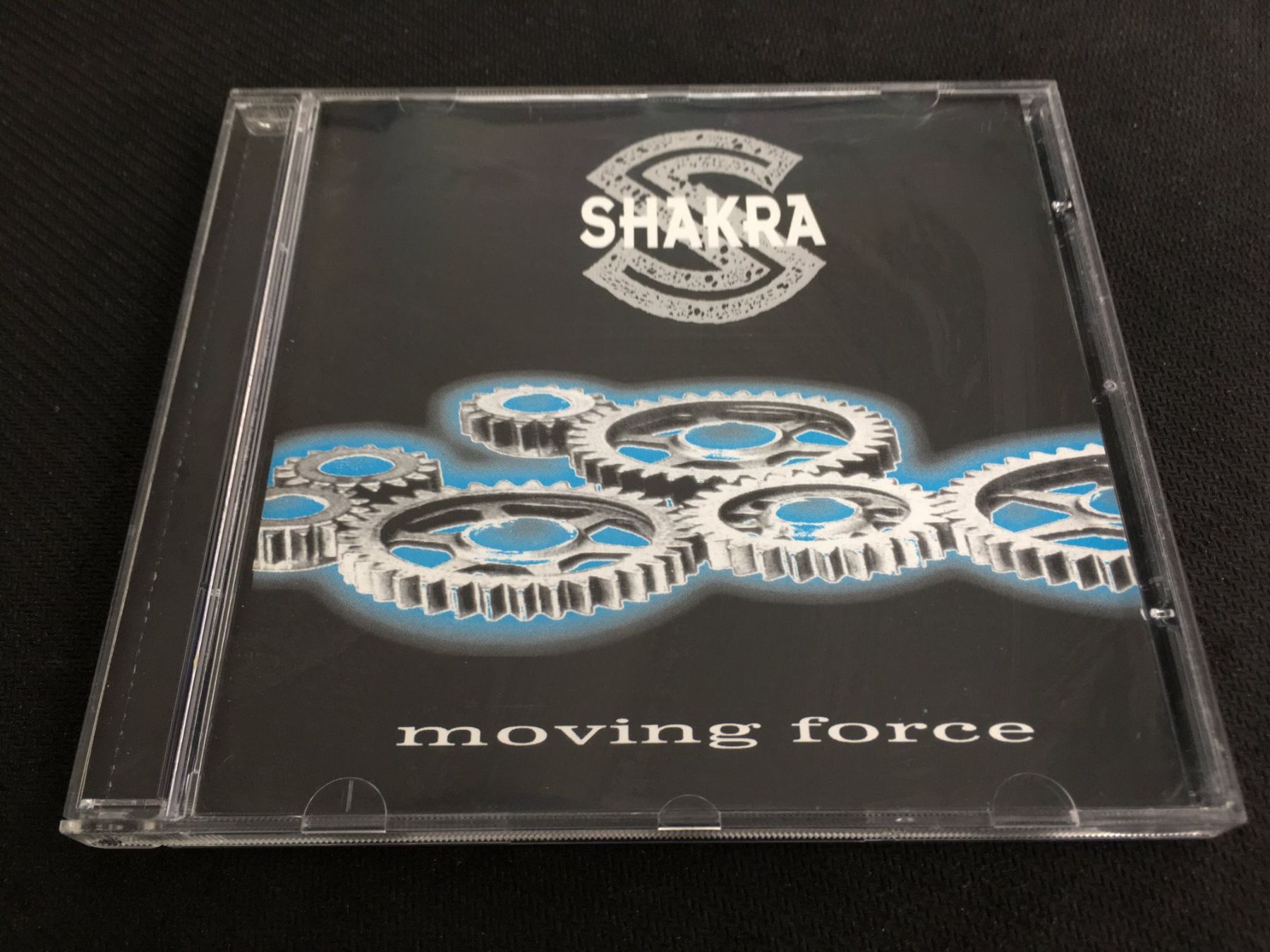 CD: Shakra - Moving Force -CD- – Usato da St.Gallen venduto da MedienJoe