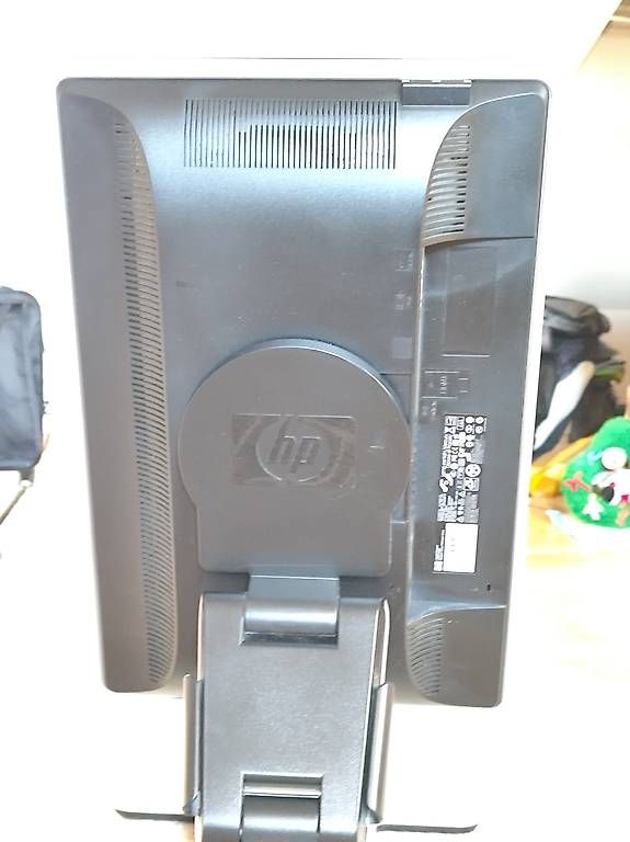 Monitor: HP Monitor  – Usato da Zürich venduto da mat_zld9