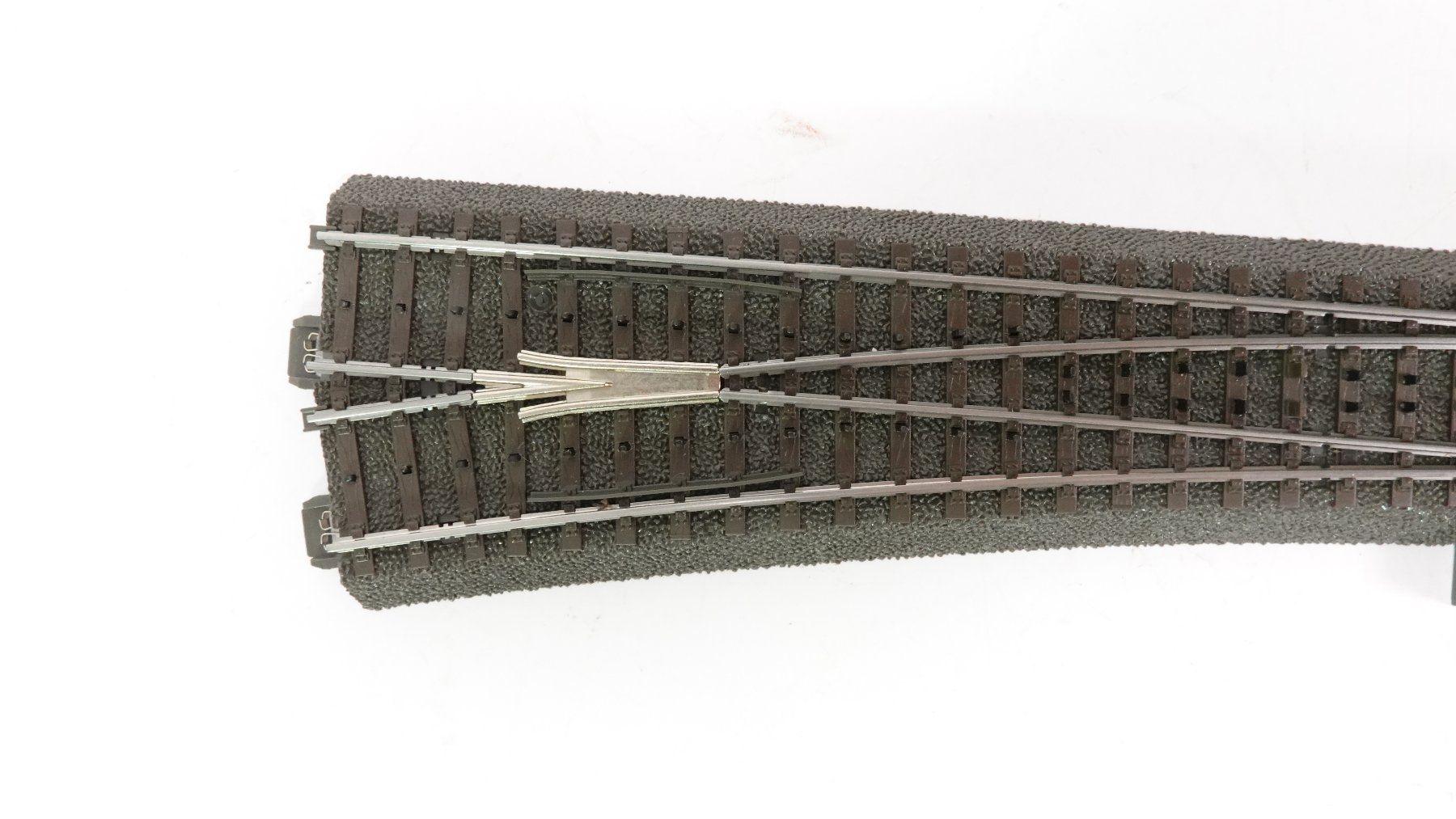 Märklin Modellini di ferrovie: c1 Märklin 24711 schlanke links Weiche+Antrieb+Decoder |0253 – Usato da Uetendorf venduto da tigermuegi 1