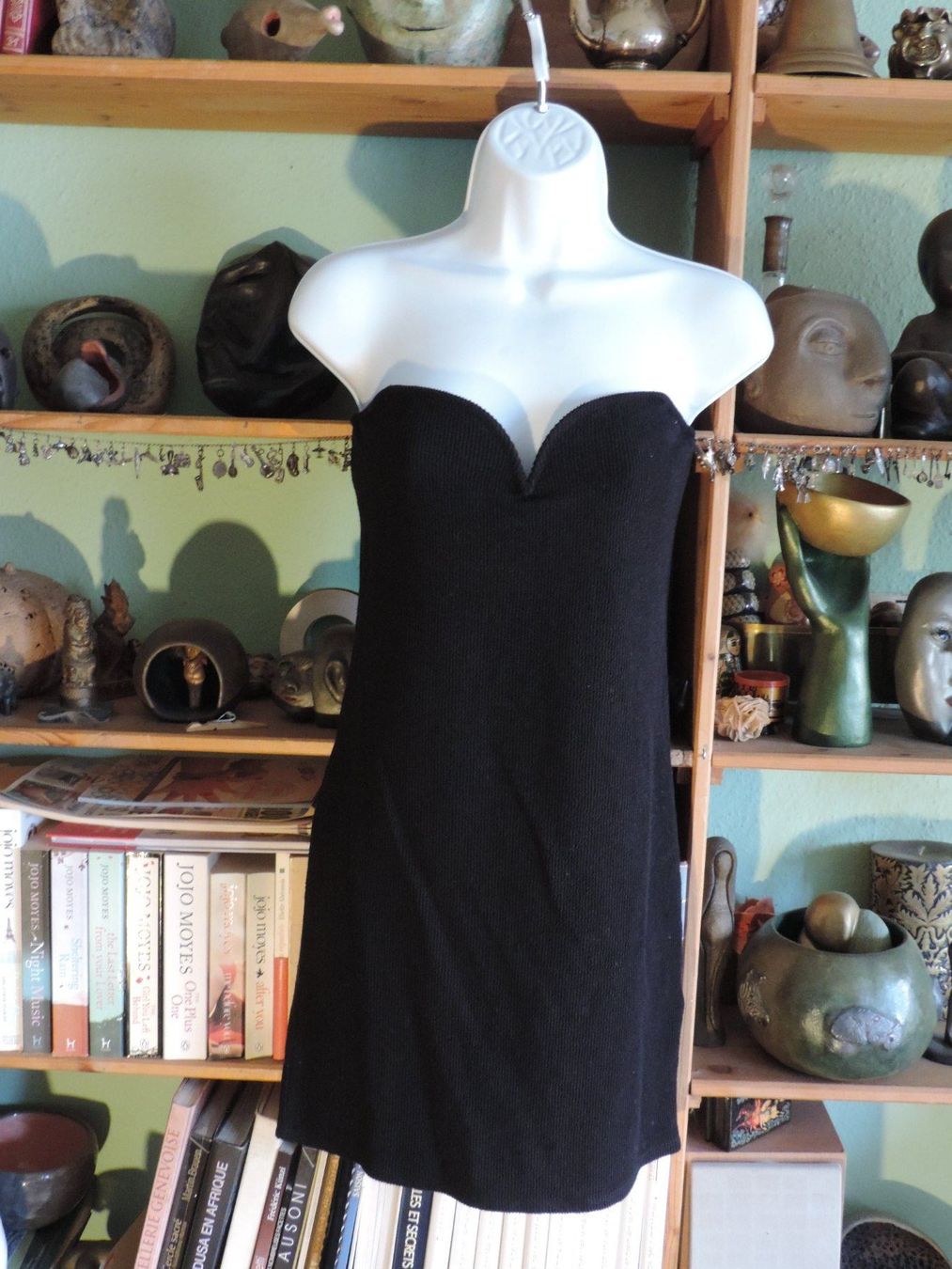 Vestiti: robe noire moulante – Usato da Genève venduto da Axelle333 2