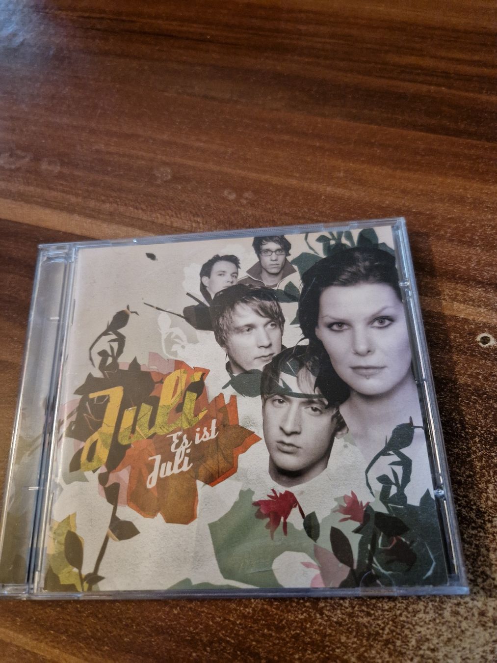CD: Juli - Es ist Juli – Usato da Wattenwil venduto da Mage66