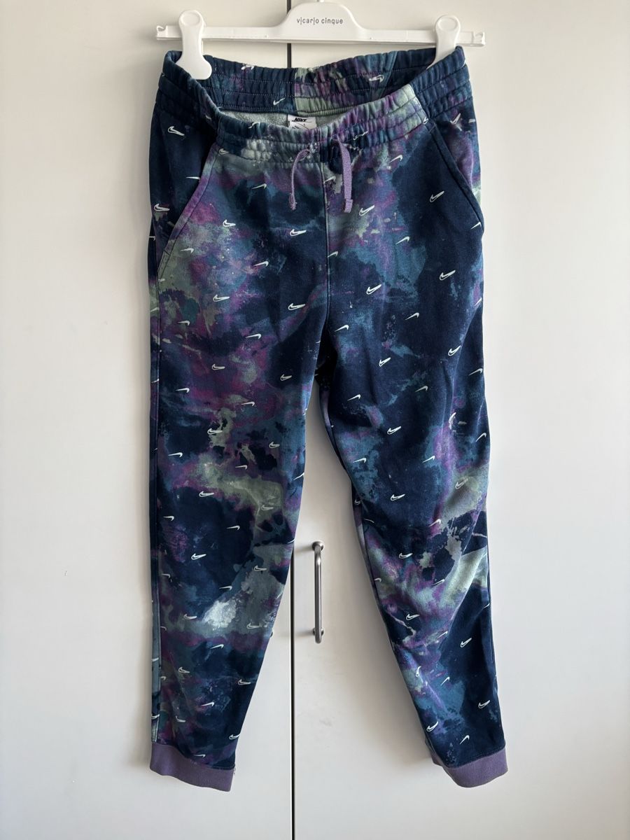 Nike Pantaloni: Nike Jogginghose Gr. L etwa 164 – Usato da Winterthur venduto da NatMet11