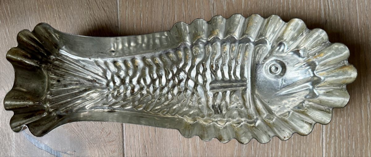 Backformen: Antike Backform Fisch Weissblech 26 cm – Gebraucht aus Rothrist von Luckywinner 4