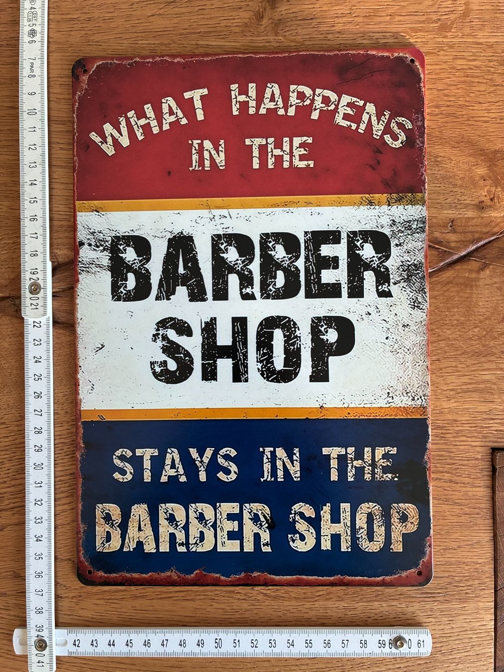 Tutte le decorazioni: Schönes Barber Shop Schild / neu – Nuovo e nell'imballaggio originale da Bremgarten AG venduto da Eurotiz 1
