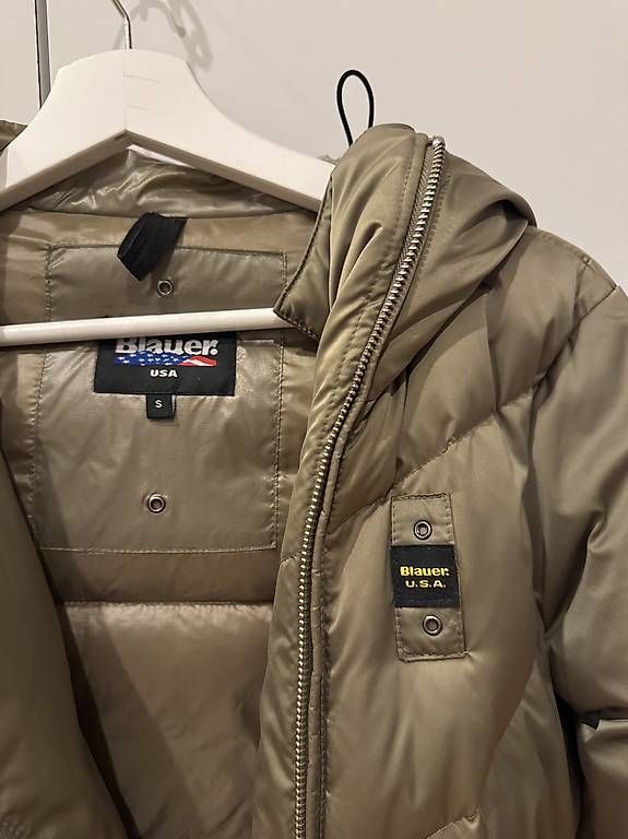 Giacche: BLAUER Daunenjacke, Grösse S, warm, Winter – Usato da Luzern venduto da Llarry 2