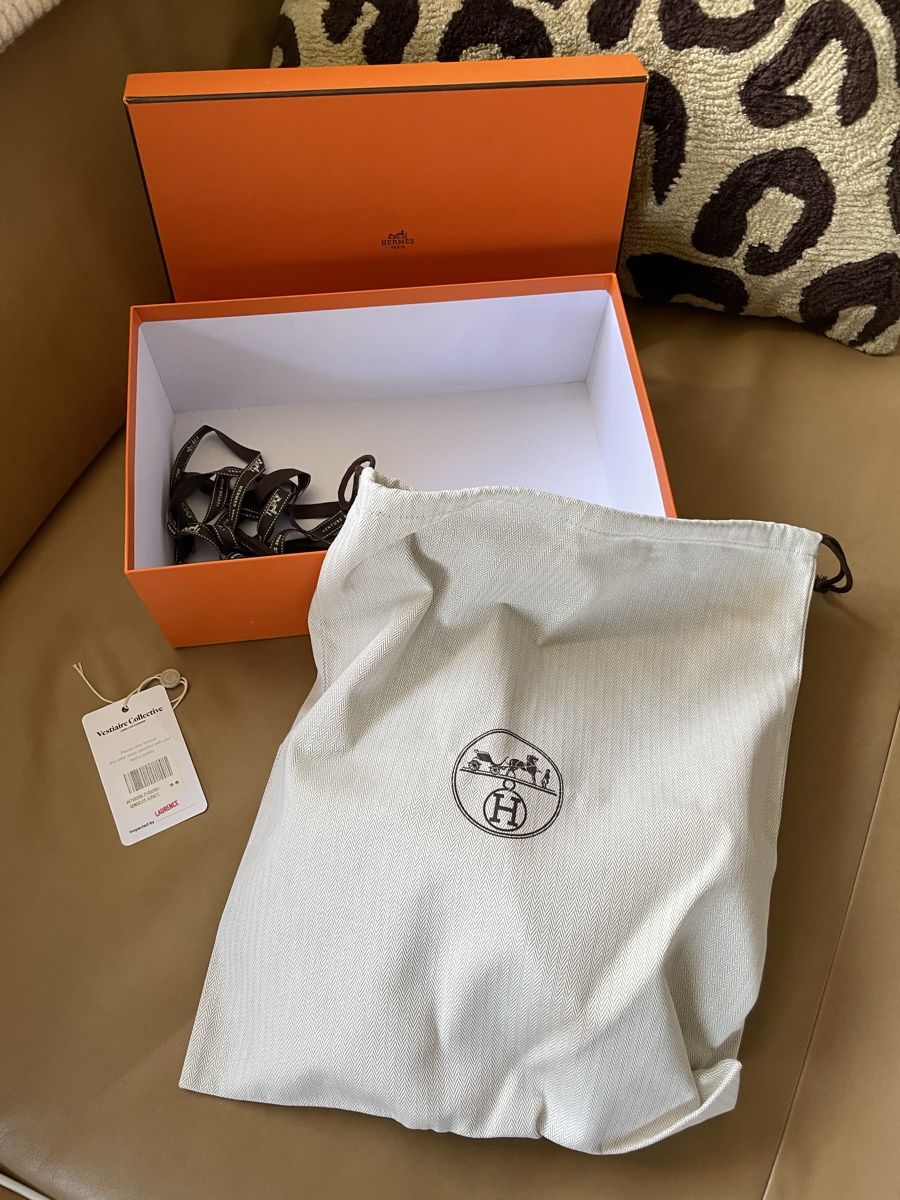 Hermès Chaussures hommes: Authentic Hermès Mule Go. Black. Suede Leather  – D'occasion à Corcelles NE par typoerrorist 4