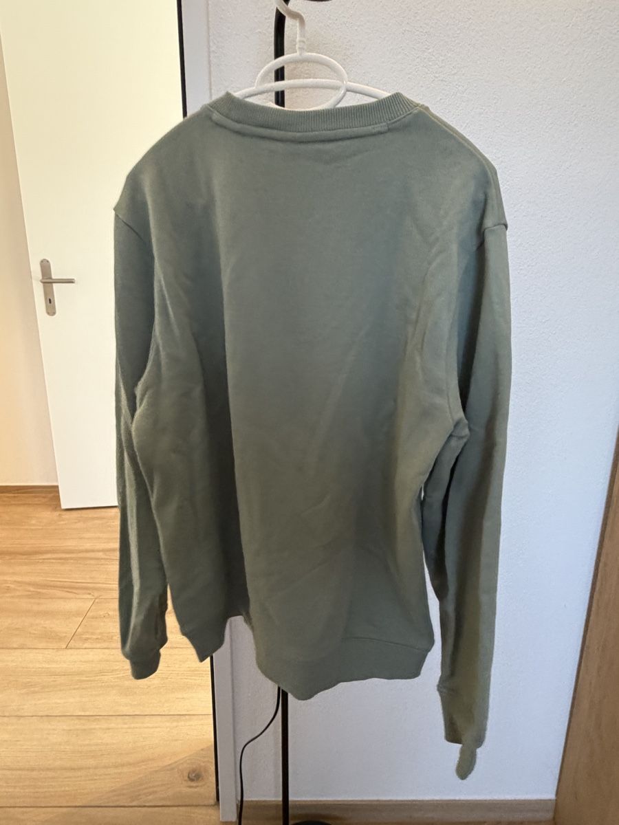 Hugo Boss Maglioni & Felpe: HUGO Sweatshirt/Pullover grün mit rotem Logo – Nuovo (secondo la descrizione) da Niederbipp venduto da waeuk7 1