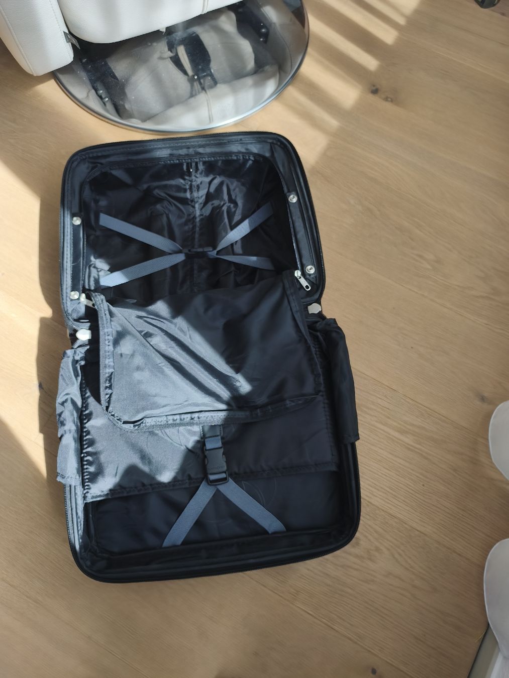 Altro in Aeronautica: Samsonite Trolley Top Zustand! – Nuovo (secondo la descrizione) da Möriken AG venduto da kar_y9cc 5