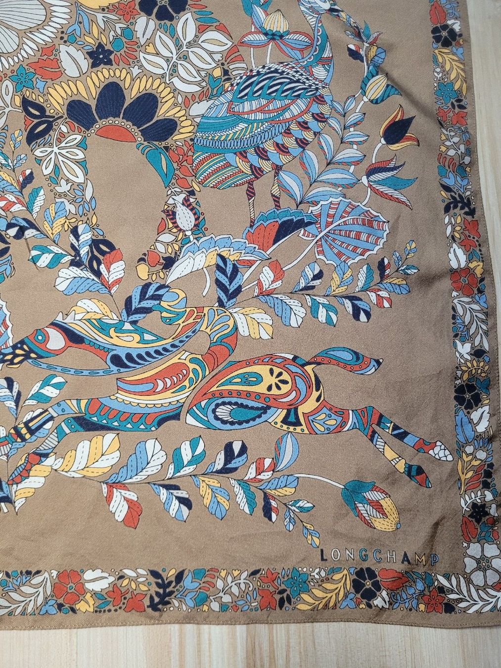 Longchamp Foulard & Sciarpe: Foulard/Seidenschal von Longchamp – Nuovo (secondo la descrizione) da Ebikon venduto da miguuu19 7