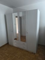 Kleiderschrank