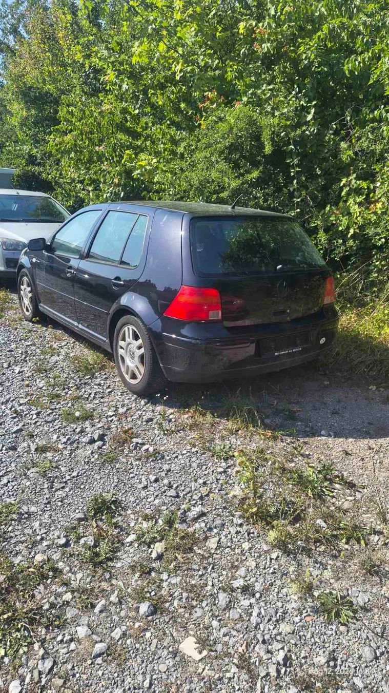 VW Automobili: VW Golf 4  1.6 benzin – Usato da Laupen ZH venduto da Libo16 2