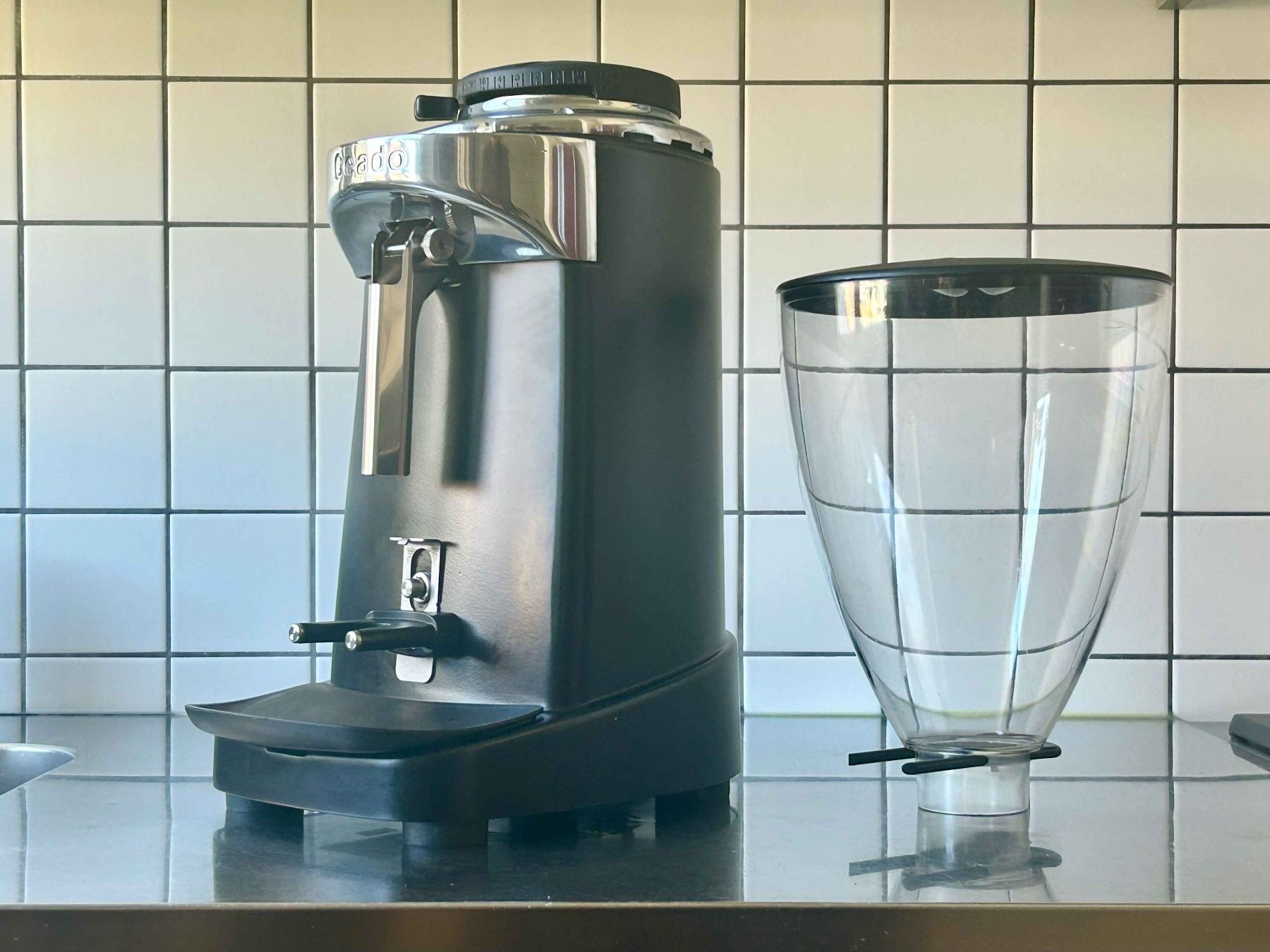 Elettrodomestici da cucina: Ceado E37T Espressomühle mit 83mm Titan-Mahlscheiben – Usato da Zürich venduto da