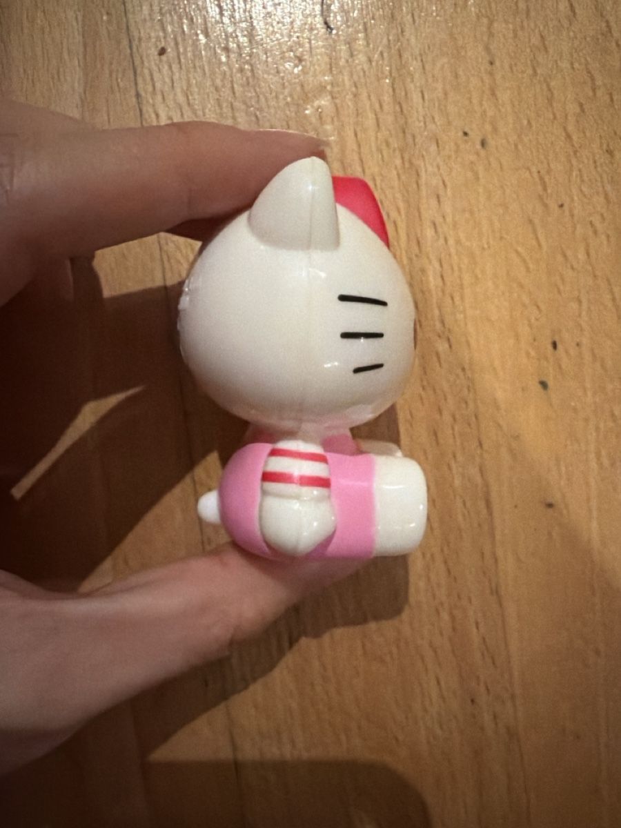 Hello Kitty Figurines: Hello Kitty x McDonalds 2010 Figur – D'occasion à kloten par domireto 1