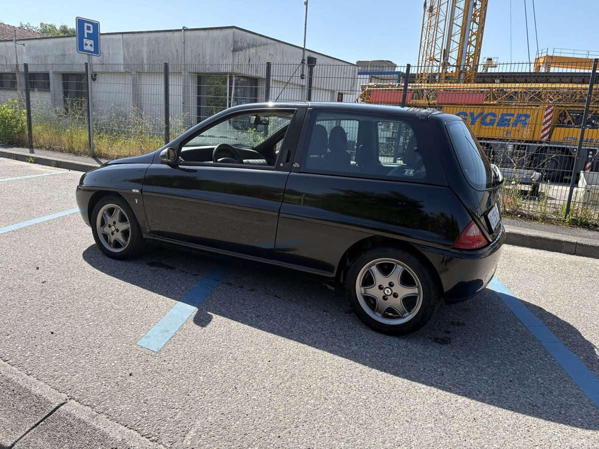 Lancia Automobili: Lancia Y EléFantino Rosso – Usato da Meyrin venduto da Adrespo 4