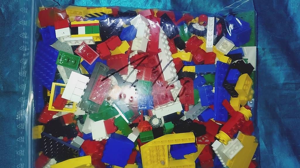 Lego Kit di costruzioni: Lego Classic-Basic-Figuren Kiloware gemischt 1,4kg – Usato da Schwarzenbach(Huttwil) venduto da Padielito 4