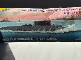 Atom U-Boot K-141 "Kursk" der russ. Marine von Zvezda 1/350