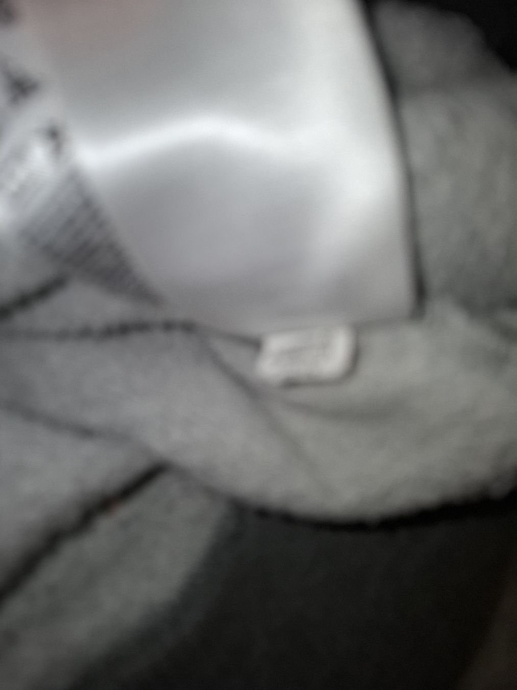 Gap Vestes: GAP hoodie zippé logo gris taille S – D'occasion à Le Locle par sAm_2112 3