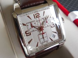 TISSOT QUADRATO quarz chrono weiss