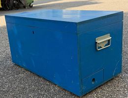 Speziell angefertigte Werkzeugkiste aus Sperrholz 2 Stk.