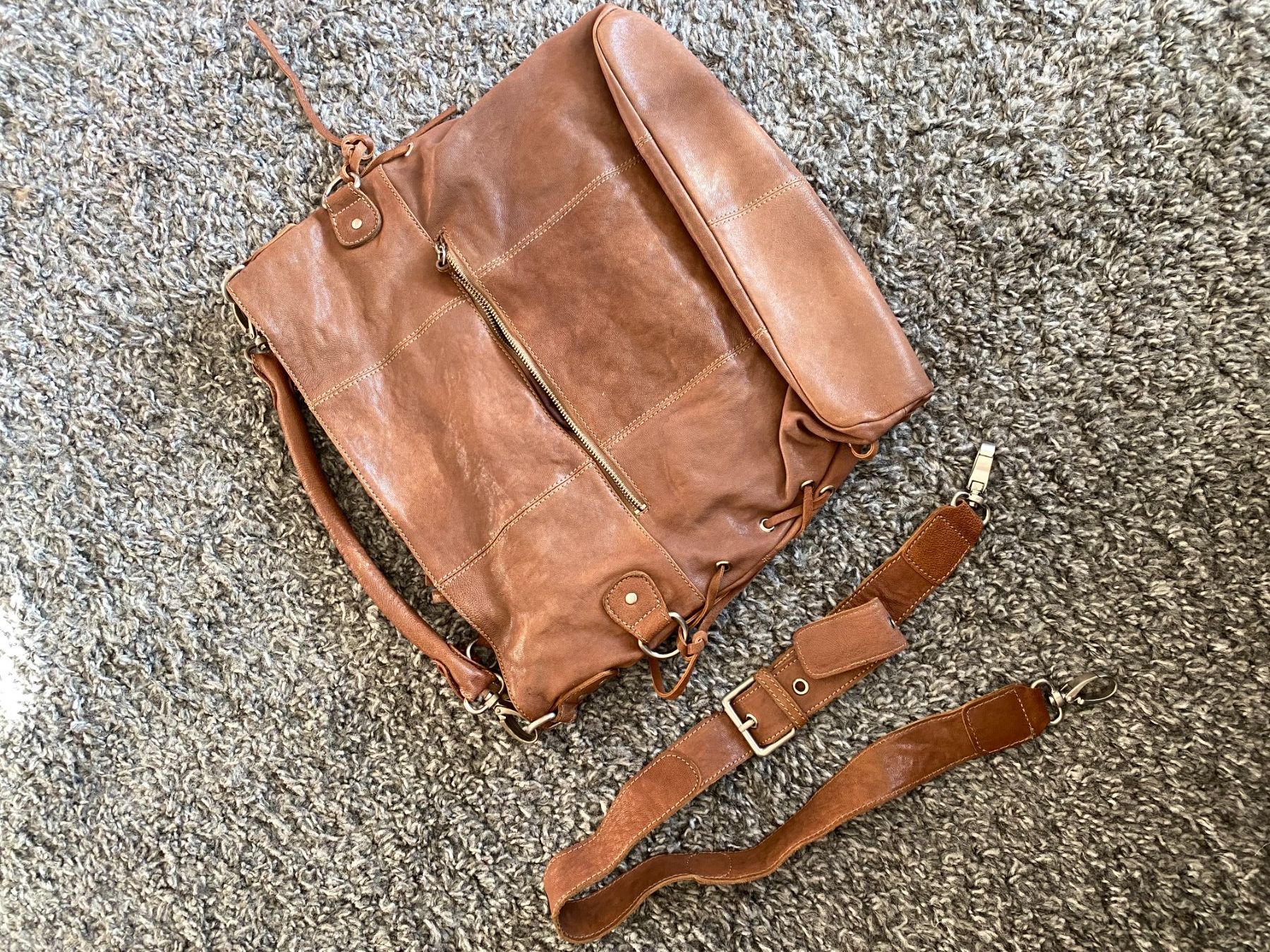 Liebeskind Borse da donna: Liebeskind Tasche in trendigem Design – Usato da Pieterlen venduto da Plasticbox 1