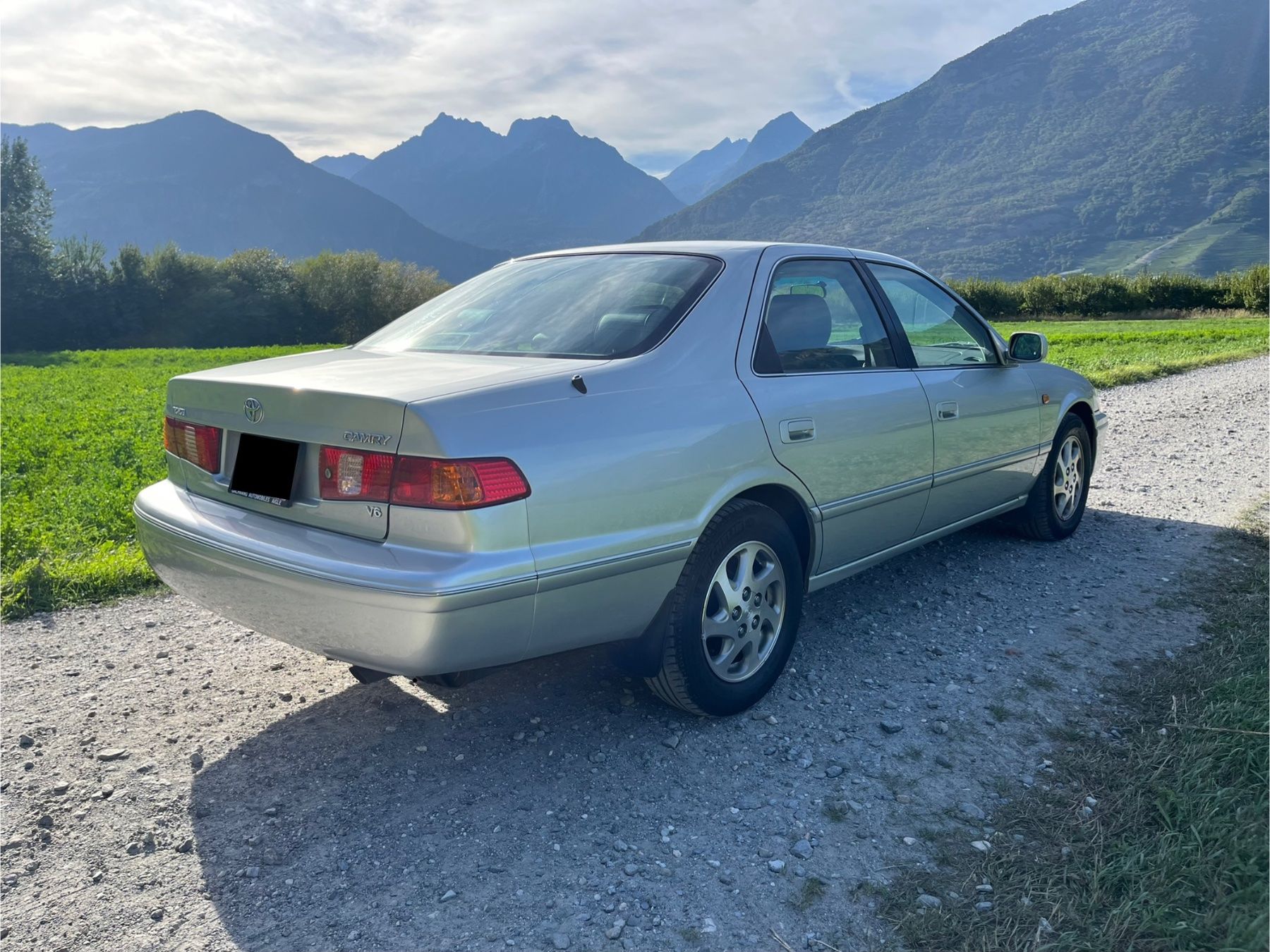 Toyota Automobili: Toyota Camry 3.0 v6 – Usato da Aproz (Nendaz) venduto da che_dn5d 4