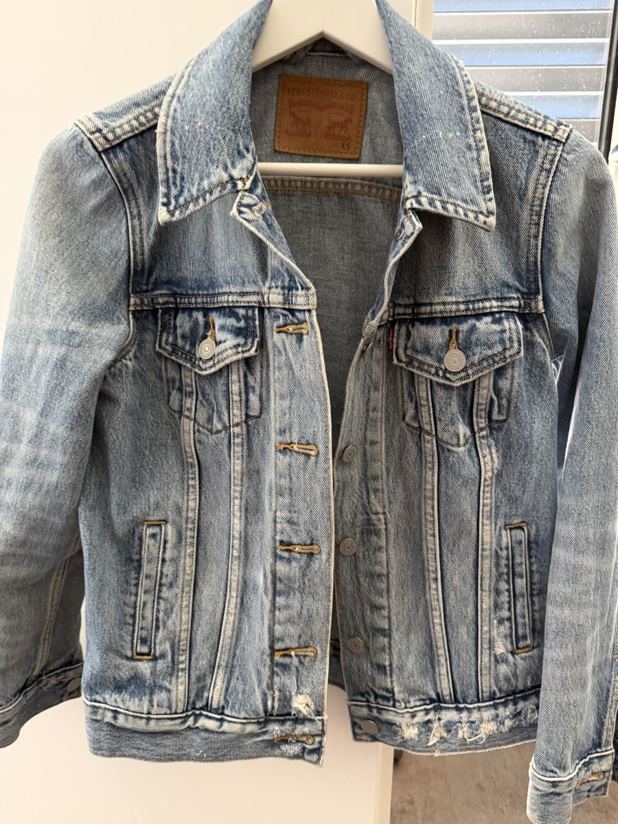 Levi's Giacche: Levi’s Jeans Jacke  – Usato da Neerach venduto da the_modern_mini 1