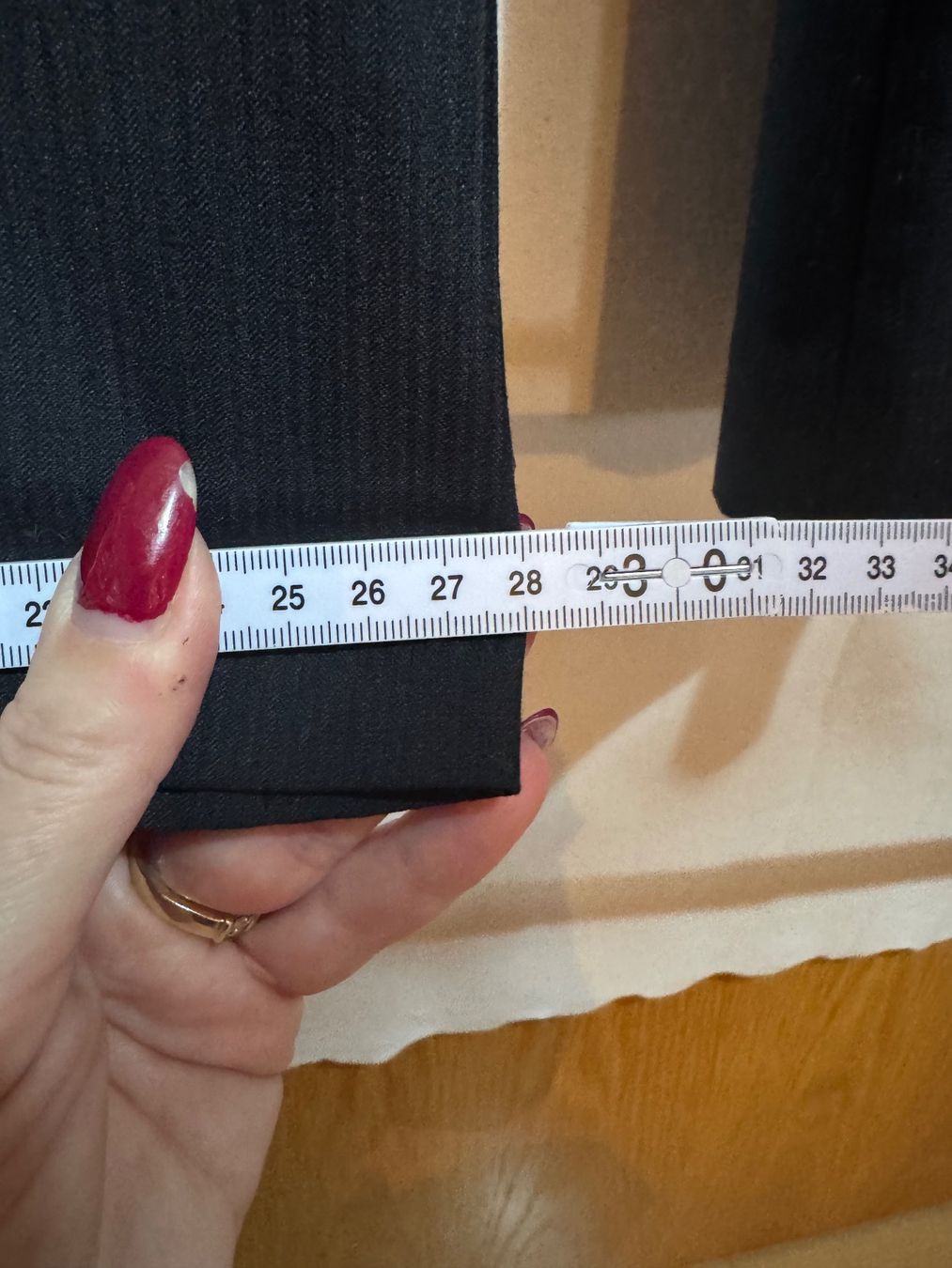 Hosen: Schwarze Stoffhose M/L – Gebraucht aus Grosswangen von SALE_SALE_SALE 3