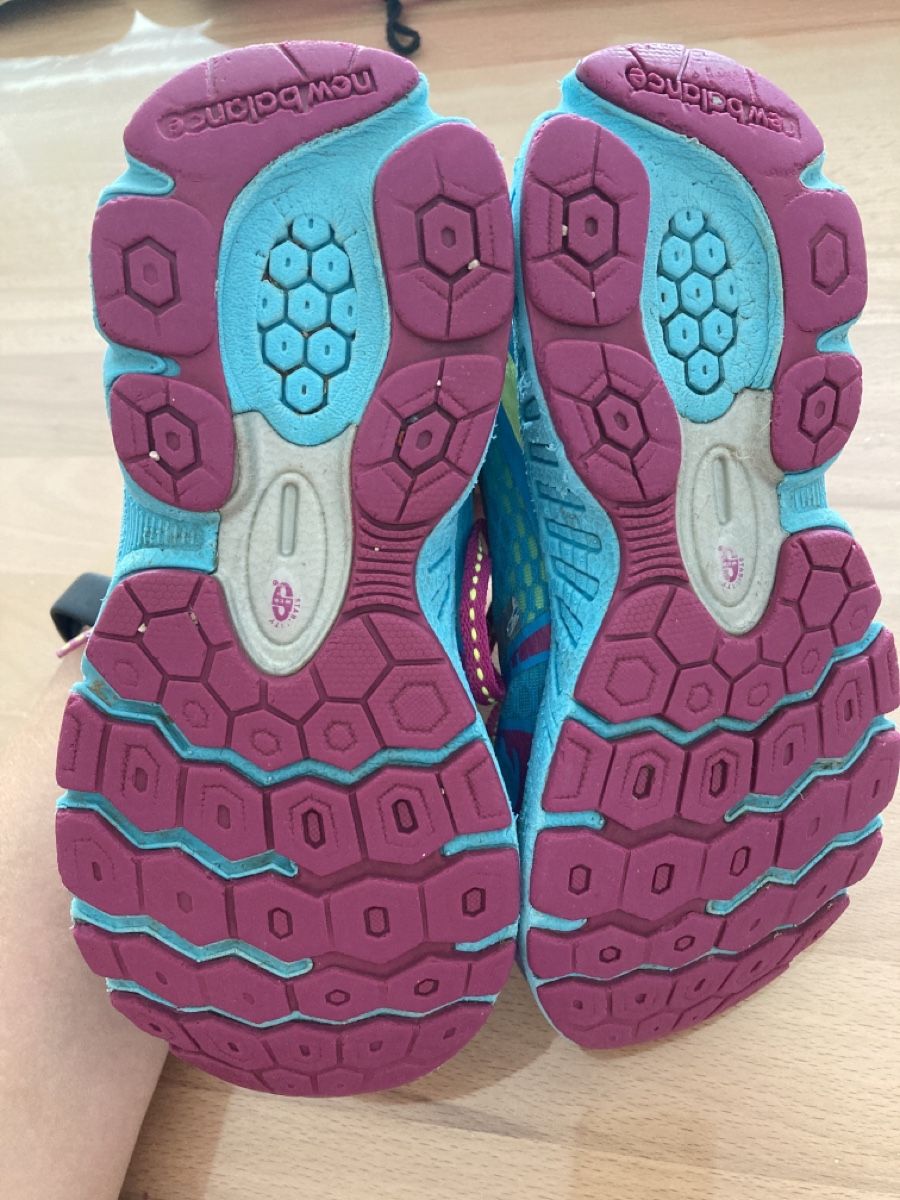 New Balance Scarpe per ragazzi: Gr33 👟 New Balance – Usato da Stäfa venduto da nale068 1