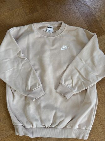 Pullover Nike Gr. 137-146