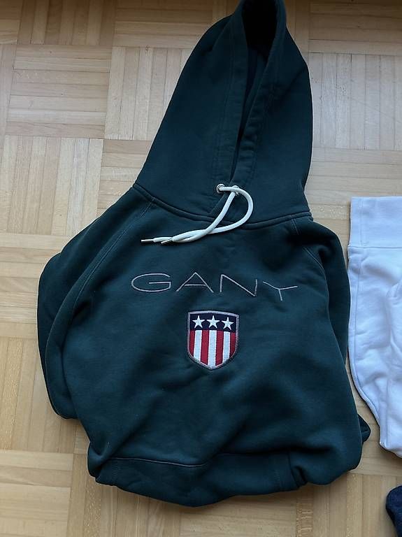 Pullover & Sweatshirts: Markenpullover GANT Set (Hoodies & Lammwollpullover)  – Gebraucht aus Effretikon von kia_c6fv 1