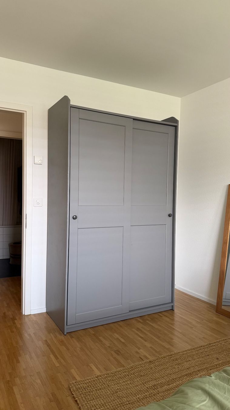 Ikea Armadi: Kleiderschrank IKEA Hauga Grau – Usato da Zürich venduto da cj8055 1
