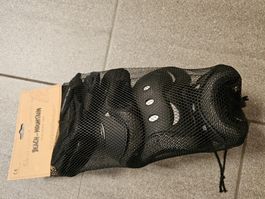 Schutzset Skateboard  BEACH-MOUNTAIN  black neu mit Etike