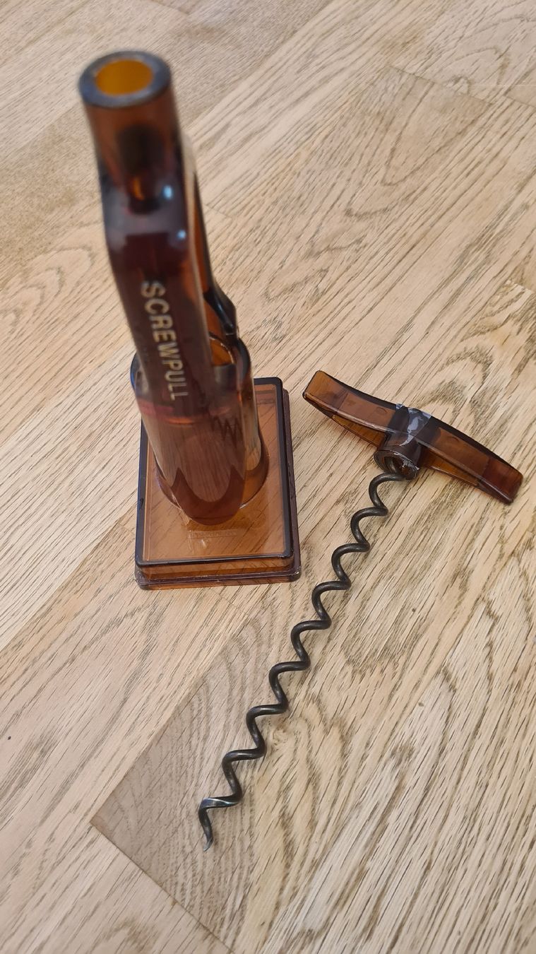 Le Creuset Apribottiglie & Tappi per chiusura: SCREWPULL Korkenzieher bernstein  – Usato da Luzern venduto da Zanclus 1