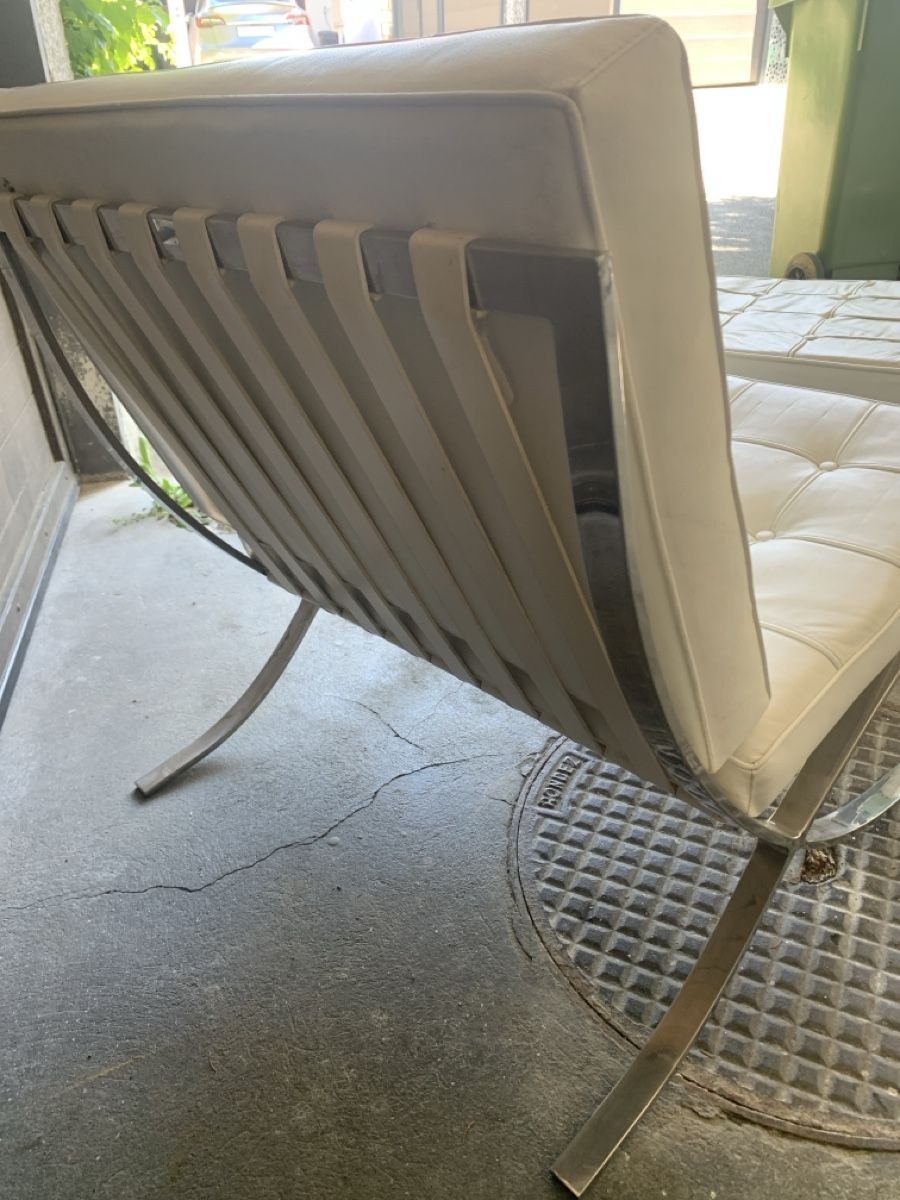 Poltrone: Barcelona Chair – Usato da Grenchen venduto da Bsta 4