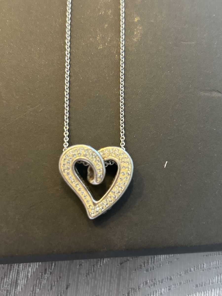 Catenine: Silber Kette mit Herzanhänger – Usato da Basel venduto da David_2019