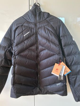 Mammut doudoune Taiss IN Hooded Jacket noir femme taille L