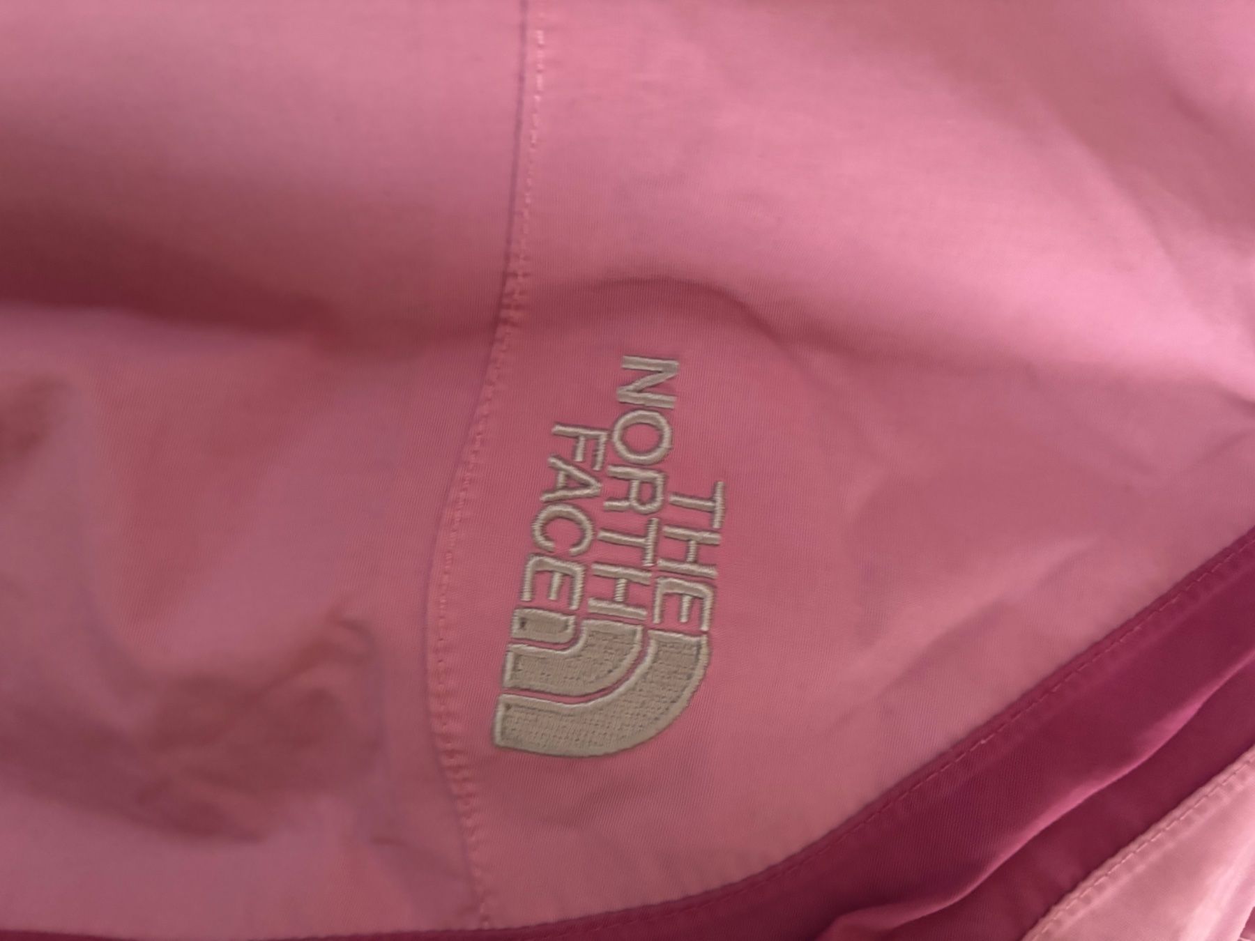 North Face Giacche: Veste de ski rose North face – Usato da Grandvillard venduto da Elsa.Del 2