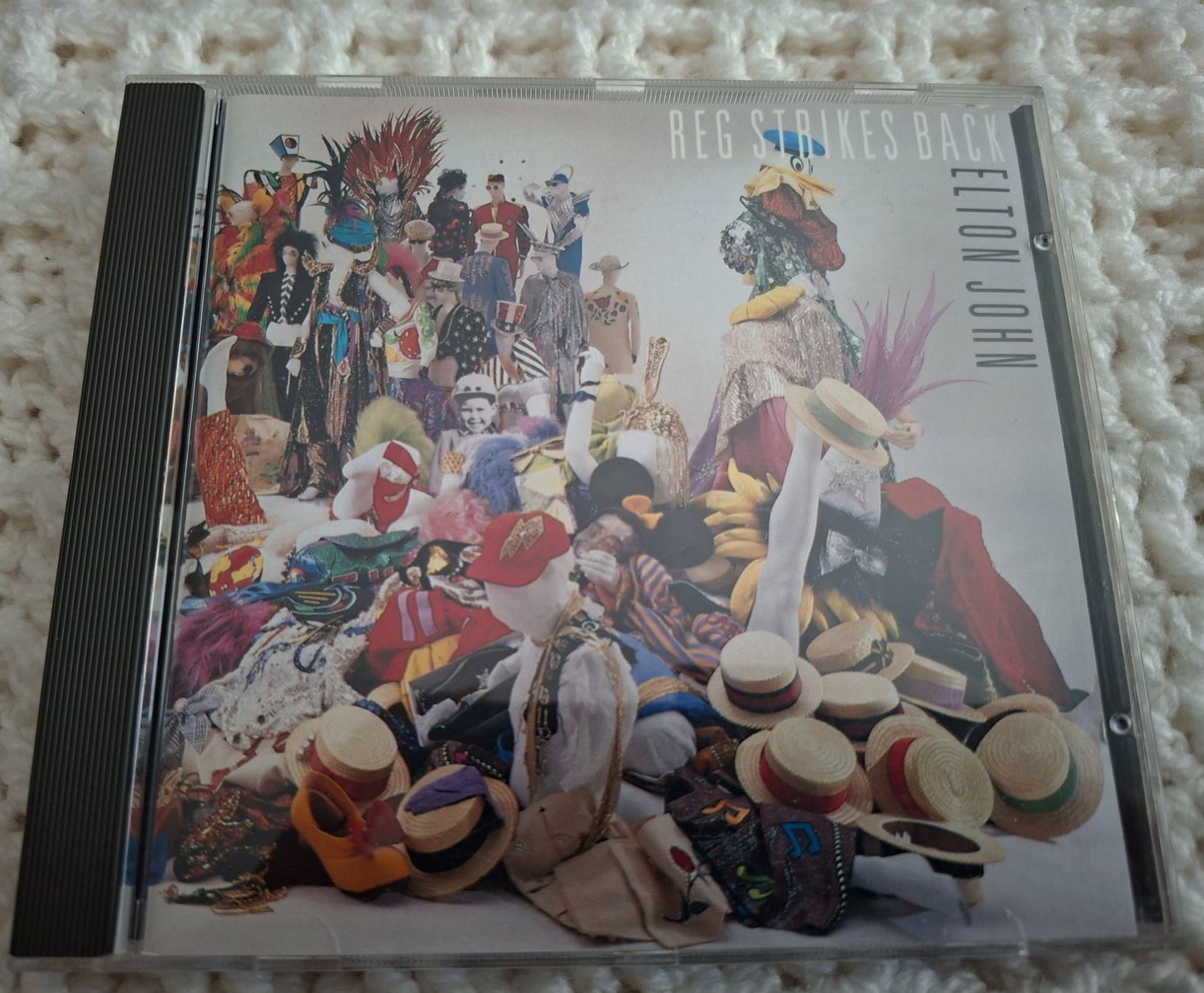CD: Elton John CD, Reg strikes back – Usato da Merenschwand venduto da lea61