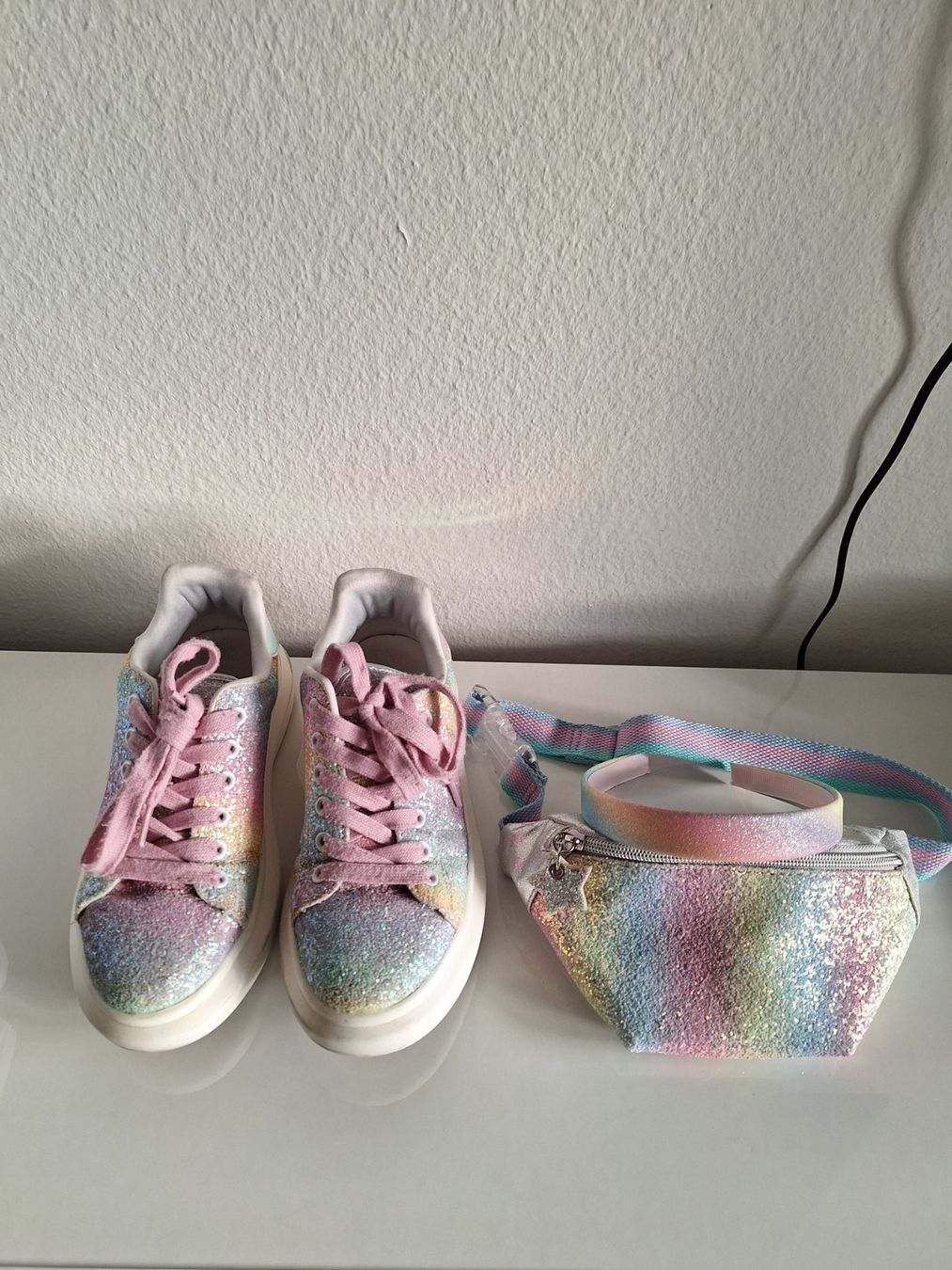 Scarpe per ragazze: Glitzer Schuhe & Täschli Set, Mädchen – Usato da Worb venduto da nfsolutions