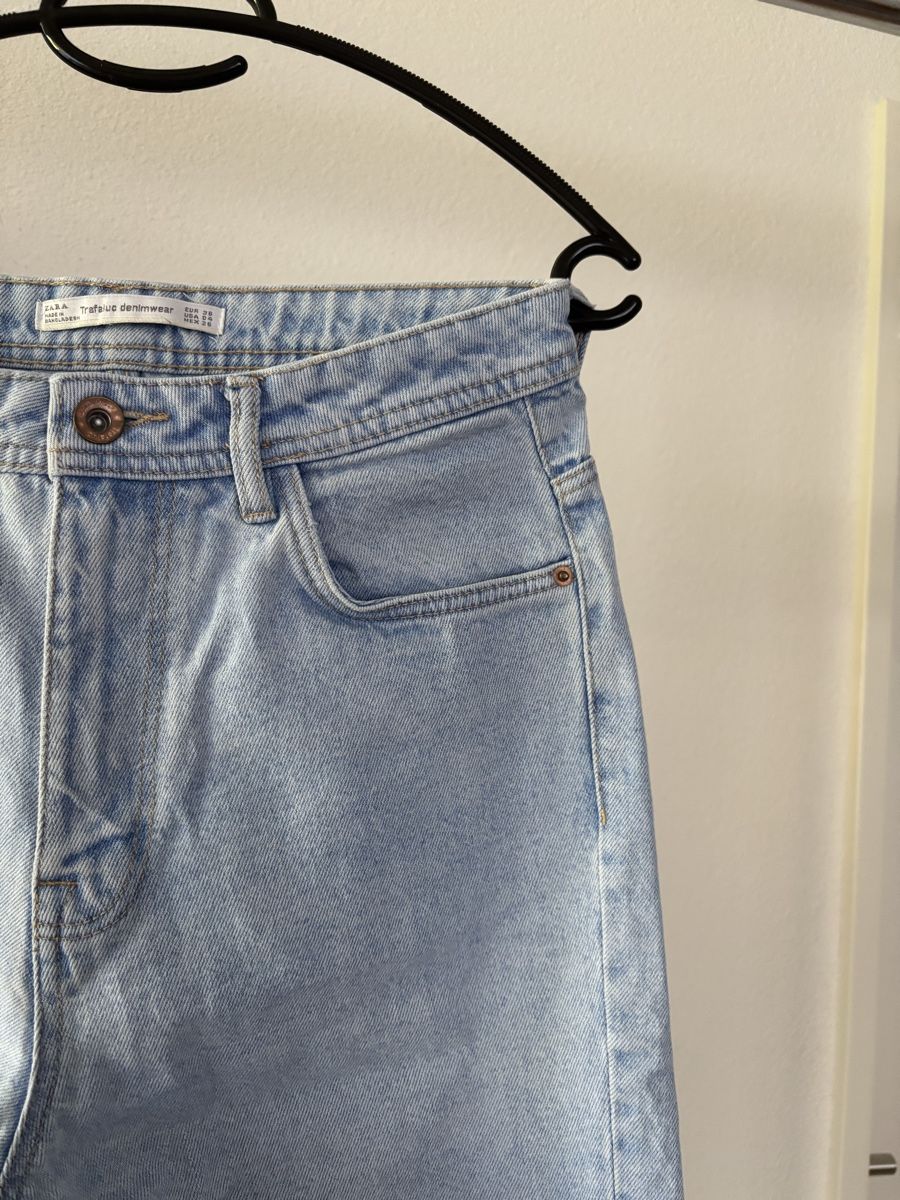 Zara Jeans: Mom Jeans – Nuovo (secondo la descrizione) da Kaltbrunn venduto da celiabernet 2