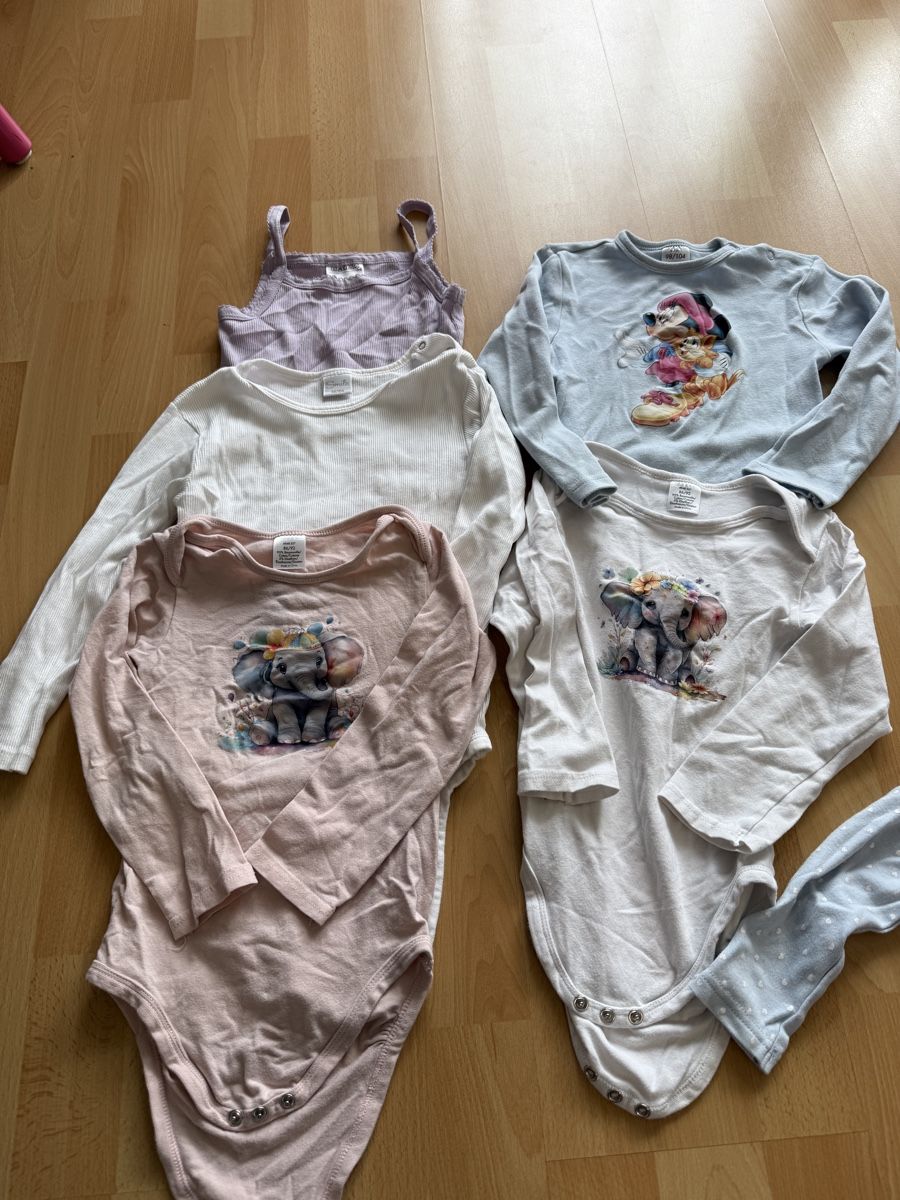 Lotti & Set di vestiti: 6x Strampler Grösse 90/104für Babys  – Usato da Busswil BE venduto da Izabella1990 4