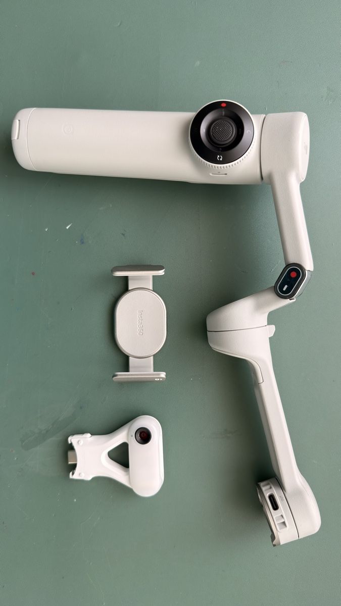 Insta360 Treppiedi & Teste: Insta 360 zu verkaufen. wegen nichtgebrauch – Usato da Rüti ZH venduto da gro_9f7f 3