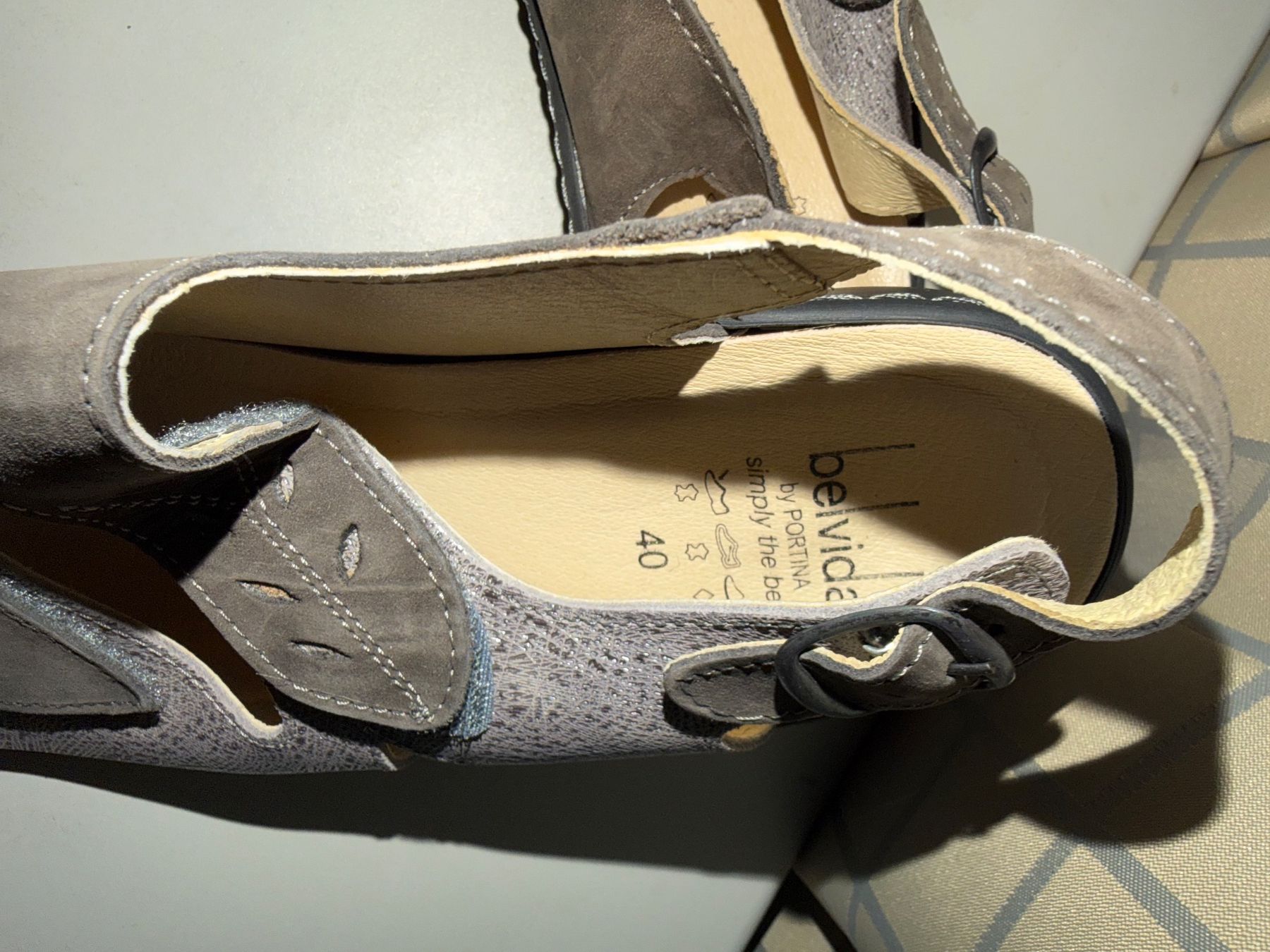 Scarpe da donna: Leder Sandale BELVIDA 40 neu – Nuovo (secondo la descrizione) da Dornach venduto da samuti 1