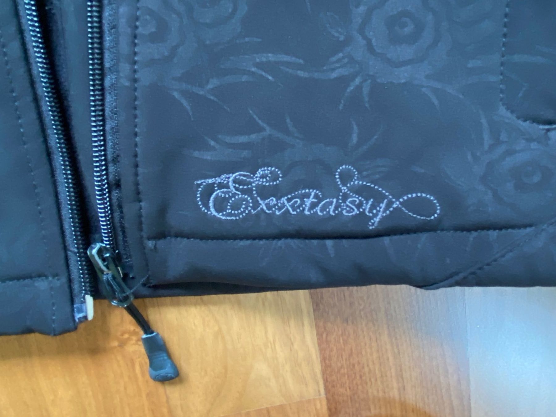 Jacken: Exxxtasy Softshelljacke schwarz mit Kapuze Gr. 38 – Gebraucht aus Binz von chr_5ljt 5