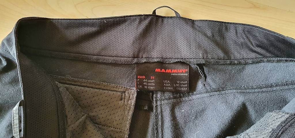 Hosen: Mammut Tatramar Touren Softshellhose Gr.42 Short – Gebraucht aus Baar von Foscolio 1