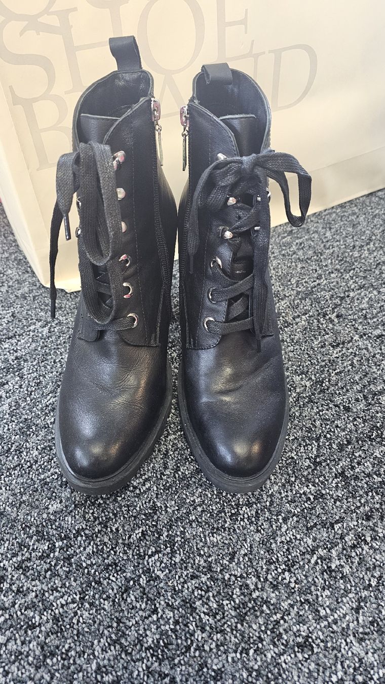 Scarpe da donna: Stiefeln – Nuovo (secondo la descrizione) da Mauren venduto da ehr_5cy6 2
